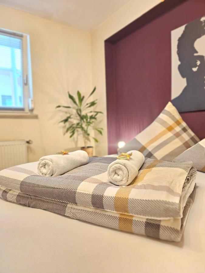 Doppelzimmer 1 I Geteiltes Bad & Kueche I Mit Dem Zug Nur 4 Min Bis Zum Hauptbahnhof Fribourg im Breisgau Extérieur photo